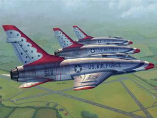 Самолет F-100D в окраске "Тандерберда"